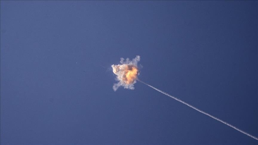 جيش الاحتلال يعلن اعتراض مسيرة أطلقت من الشرق ويحقق في مصدرها